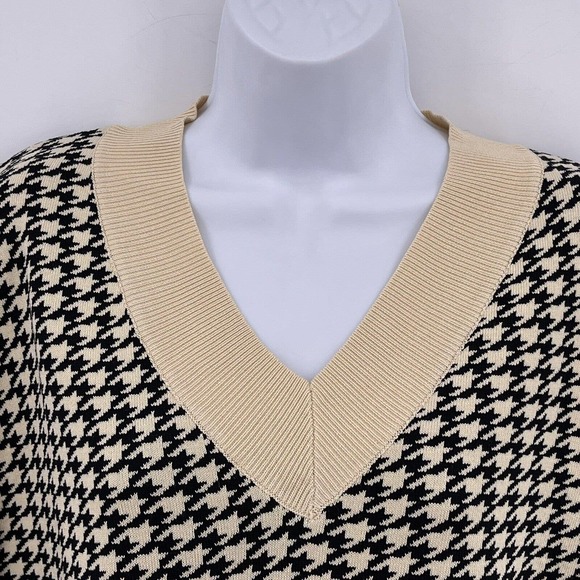 Black Tan Houndstooth V Neck Sweater Shein Sz M Long Sleeve Stretch Viscose - Picture 2 of 8
